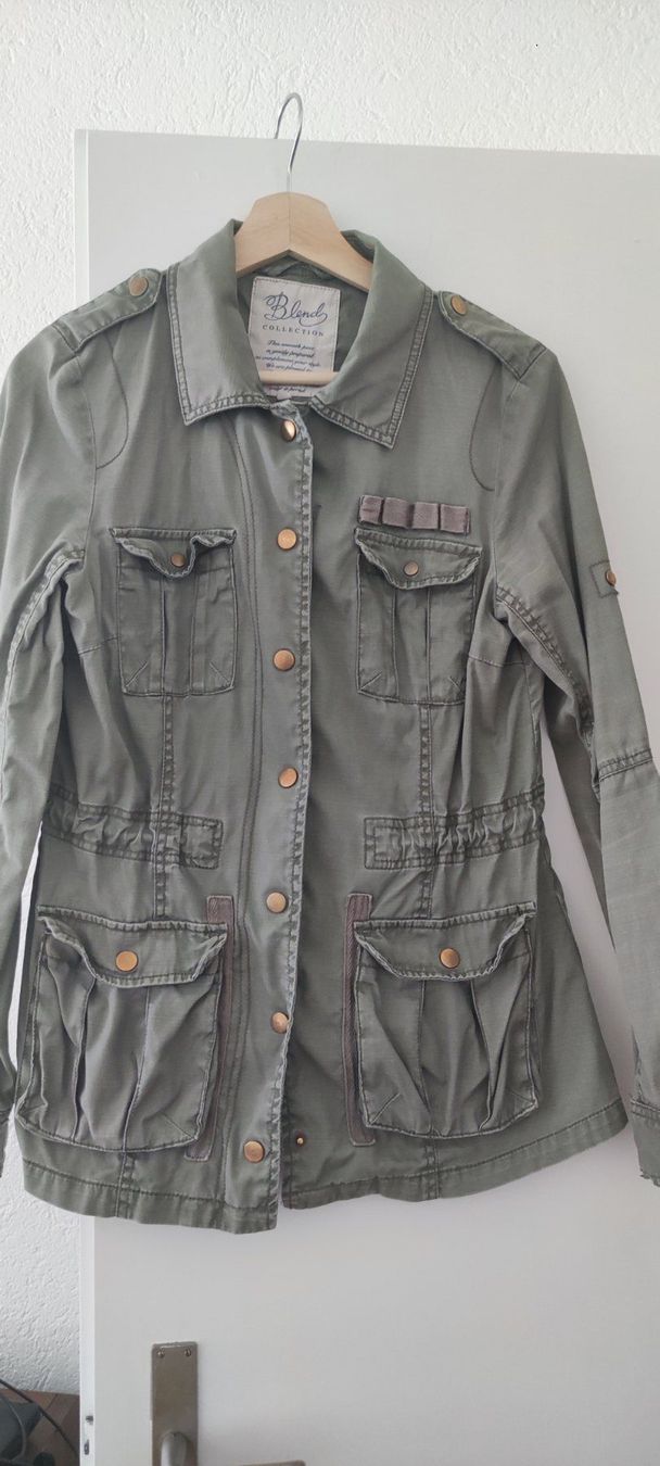 Jacken: Jacke im Militärstil – Gebraucht aus Rüti ZH von Happynong