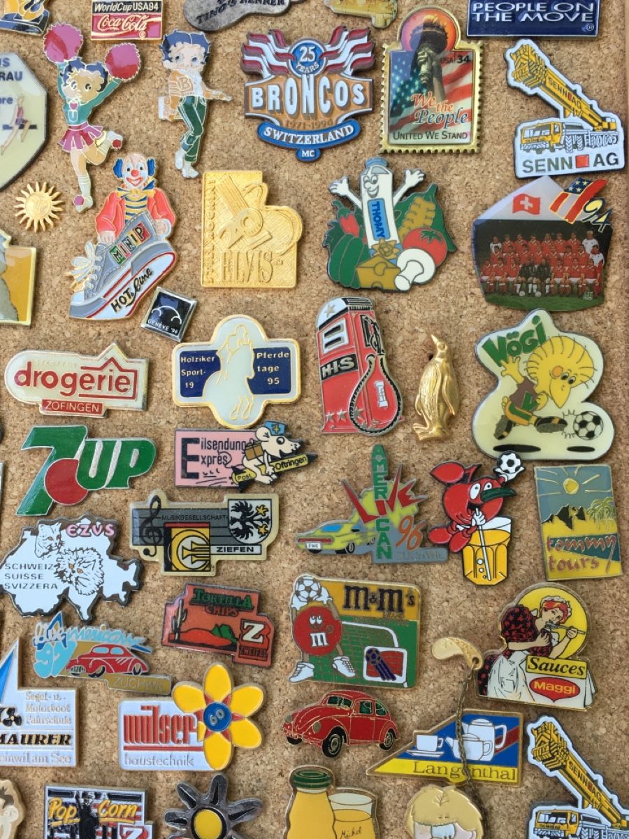Plaketten & Abzeichen: Alte PIN - Sammlung (ca. 200 Stück) – Gebraucht aus Wangen b. Olten von Finolino28 4