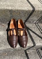 Braune Leder Sandalen mit Riemen