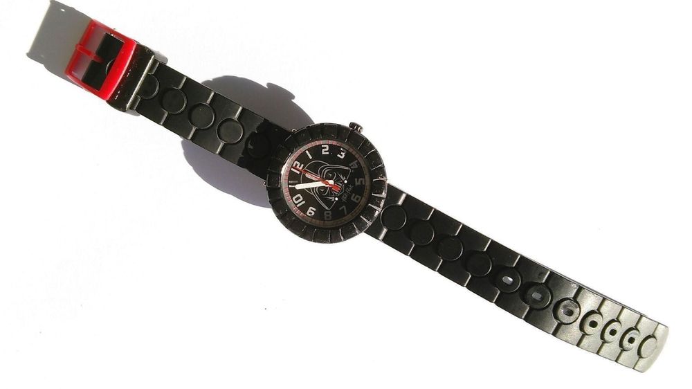 Swatch Flik Flak Starwars mit Batterie Acheter sur Ricardo