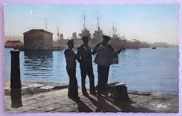 Toulon-sur-Mer, Sur le Carré du Port