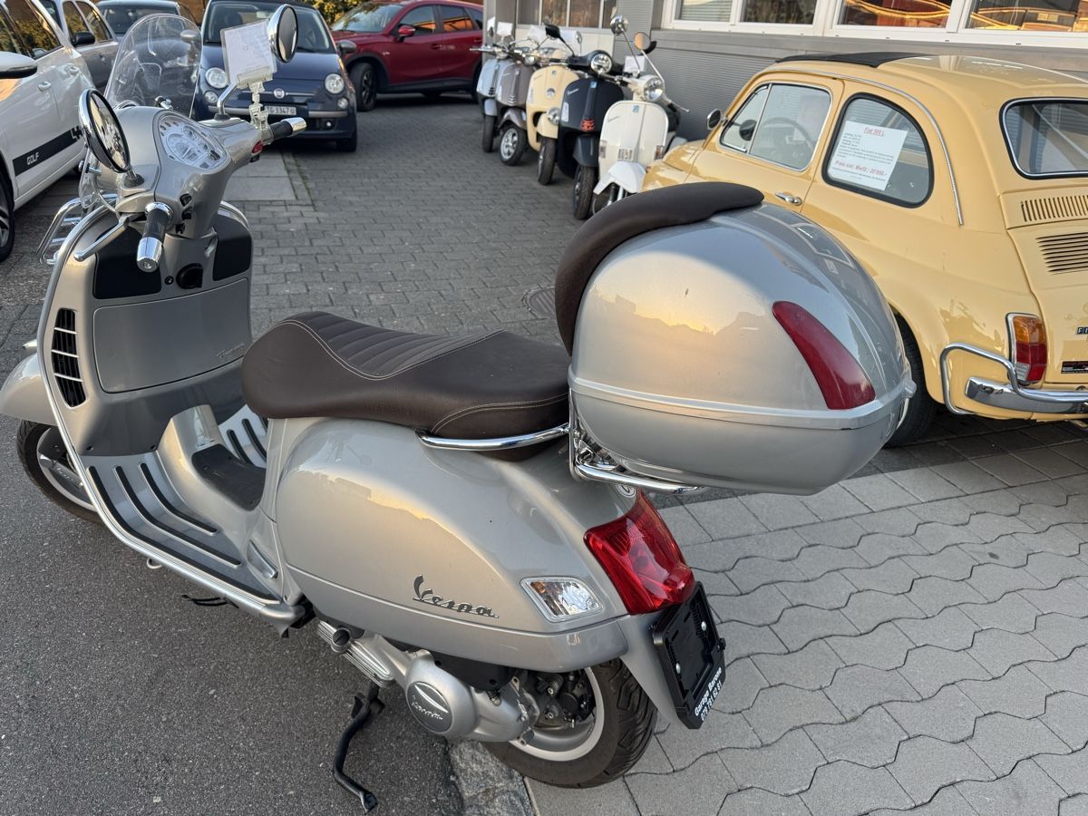 Piaggio Strada: Piaggio Vespa GTS Super 300 – Usato da Hefenhofen venduto da Garage_Barone 1