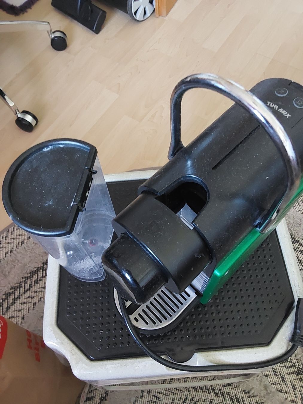 Nespresso Macchine per caffè & Macchine per espresso: Machine à café Nespresso Defekt  – Difettoso da Brügg BE venduto da rup_p6cw 1