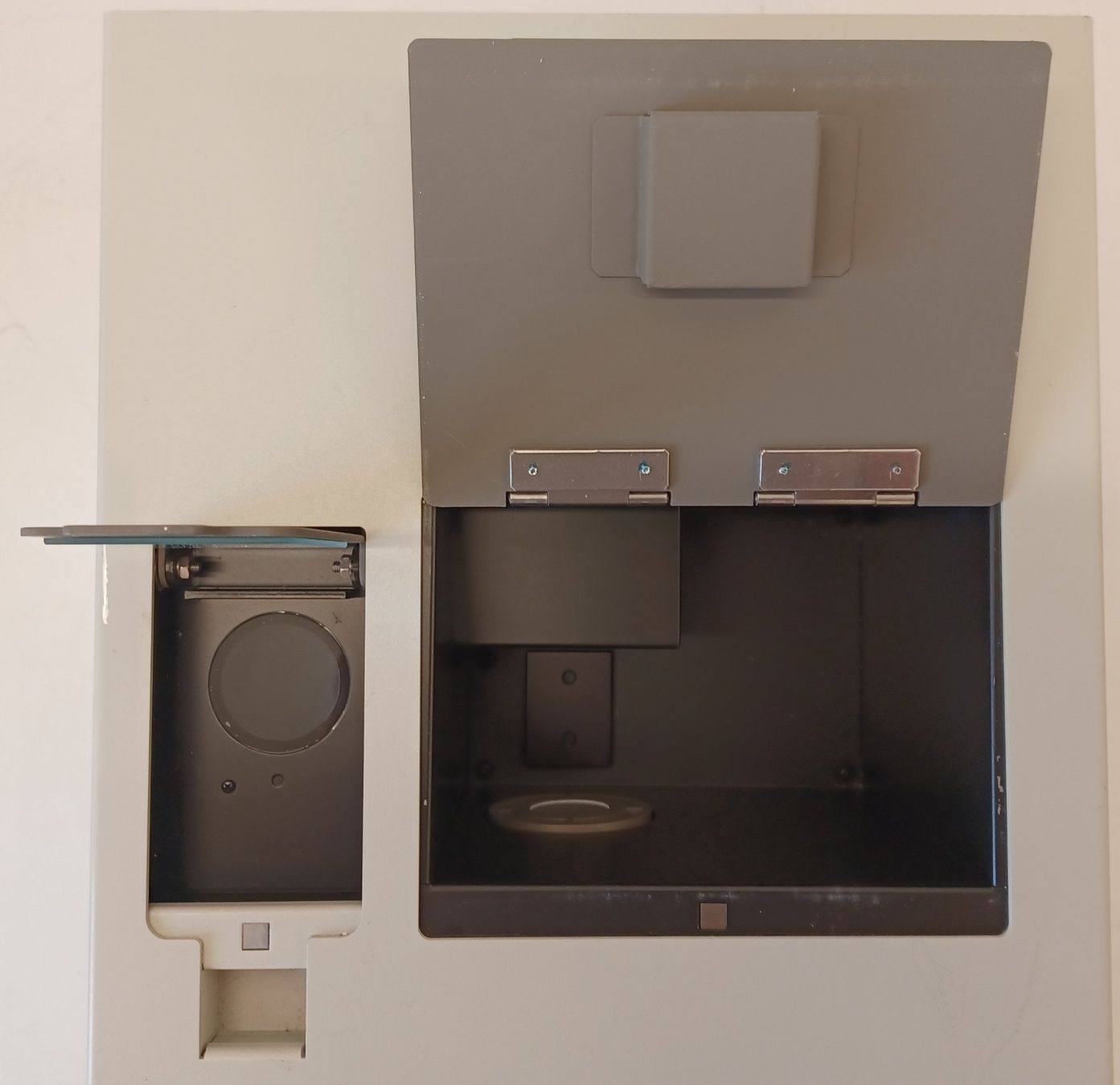 Accessori da laboratorio: Konica Minolta Spectrophotometer CM-3600d – Difettoso da Niederdorf venduto da LeptonAG_Labor 5