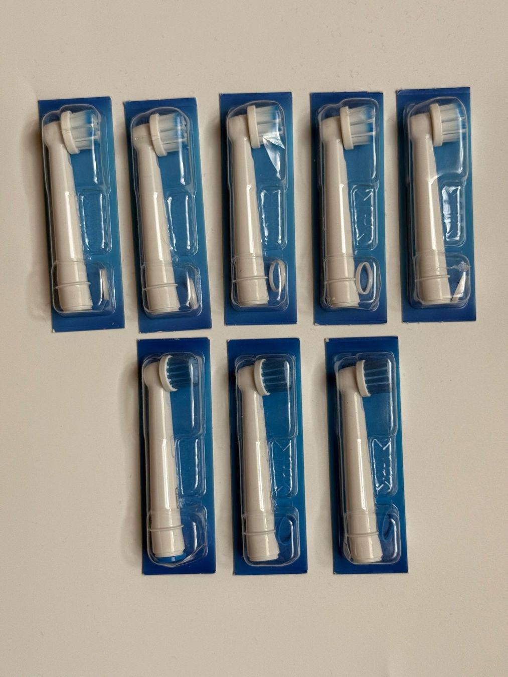 Oral B Zahnpflege: 8 Braun Oral-B Sensitive Bürstenköpfe – Neu und originalverpackt aus Gasel von Alter_Ego