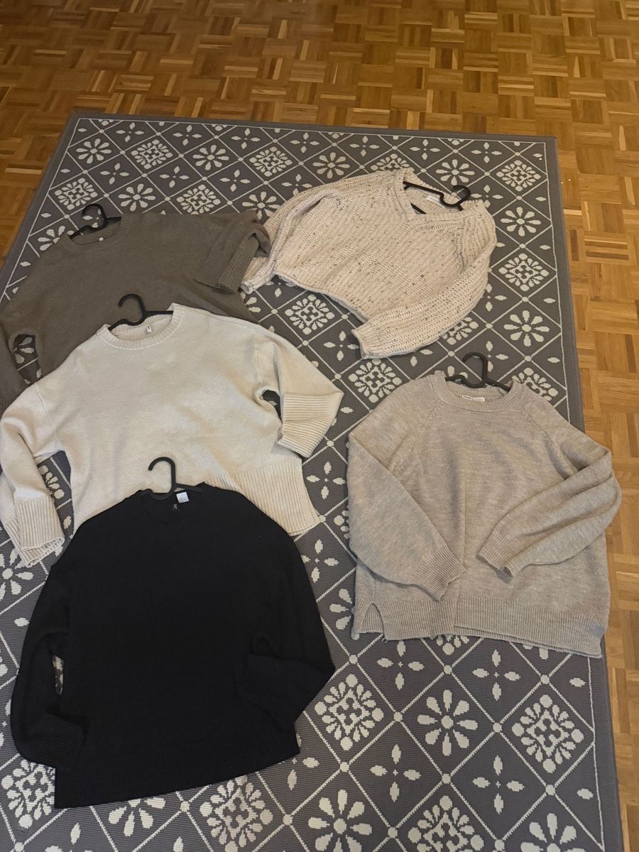 Lotti di vestiti: 5 modische Strick Pullis pull& bear, Bershka – Usato da Aarburg venduto da manju2007