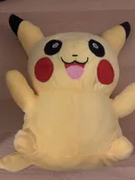 Pikachu Plüschtier