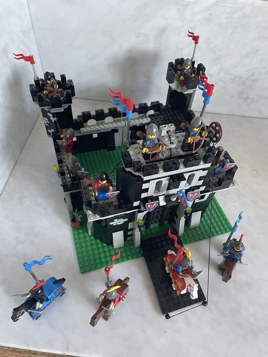 Lego Kit di costruzioni: LEGO 6085 Black Monarch‘s Castle – Usato da Siebnen venduto da Starlauf 3