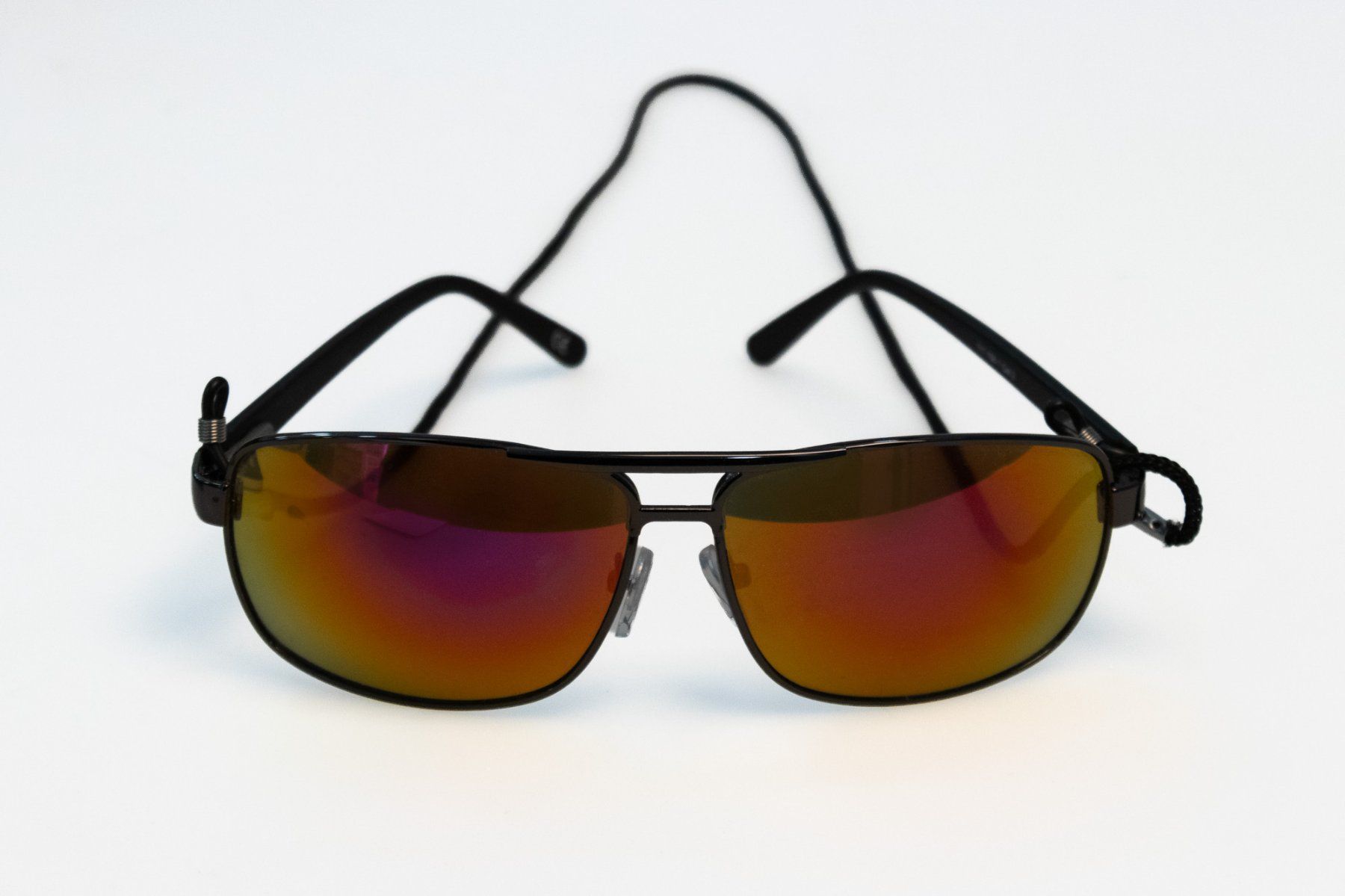 Brillen & Gläser: Sonnenbrille Schwarz – Gebraucht aus Romanshorn von Restwert_Romanshorn