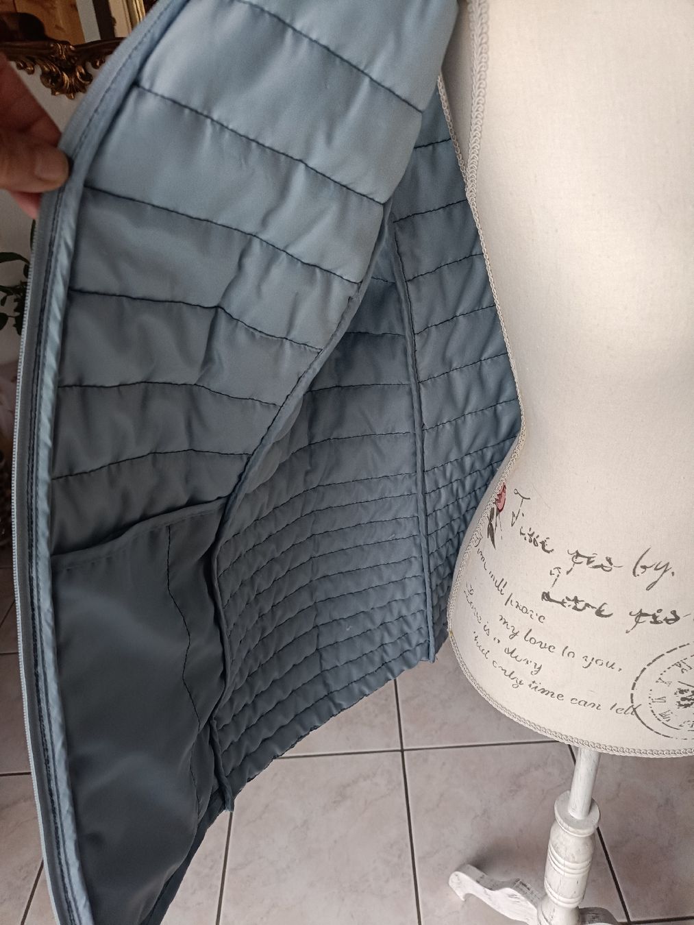 C&A Gilet & Giacche senza maniche: C&A Steppweste The Outerwear, Gr. 42, Dunkelblau – Usato da Sargans venduto da Polifemo58 4