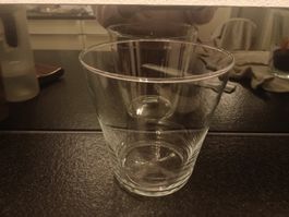 Glasvase ca. 16 cm hoch, konisch