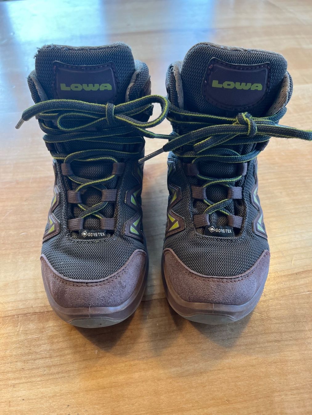 Lowa Scarpe da uomo: LOWA Wanderschuhe Grösse 27 – Usato da Winterthur venduto da Blue028