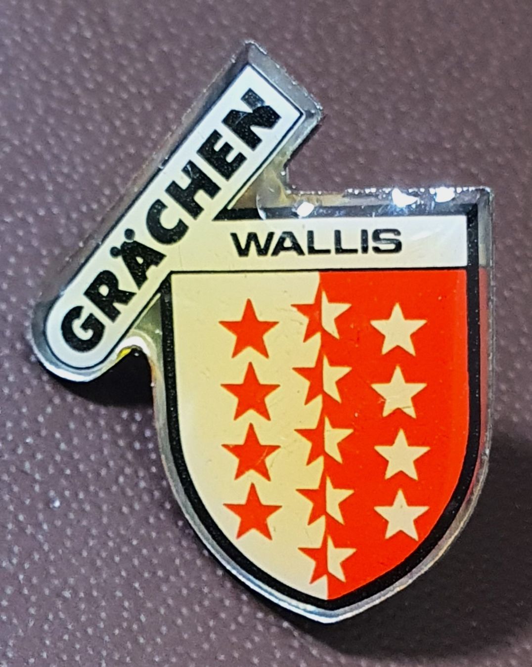 Placchette & Badge: S444 - Pin Wappen Wallis Grächen – Usato da Reinach BL venduto da Boston-Verkauf