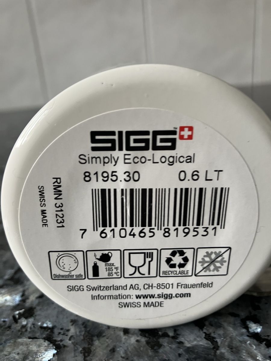 Sigg Borracce & Thermos: SIGG Trinkflasche – Nuovo e nell'imballaggio originale da Olten venduto da Primavera2022 2