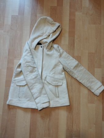 Zara Basic Jacke mit Kapuze, Gr. S, weiss - Winter