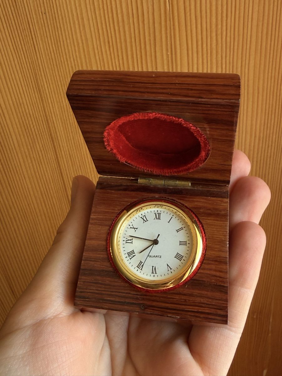 Orologi da terra & Orologi da parete: Miniature Clock with Wooden Case – Usato da Le Sentier venduto da dar_hb62 5