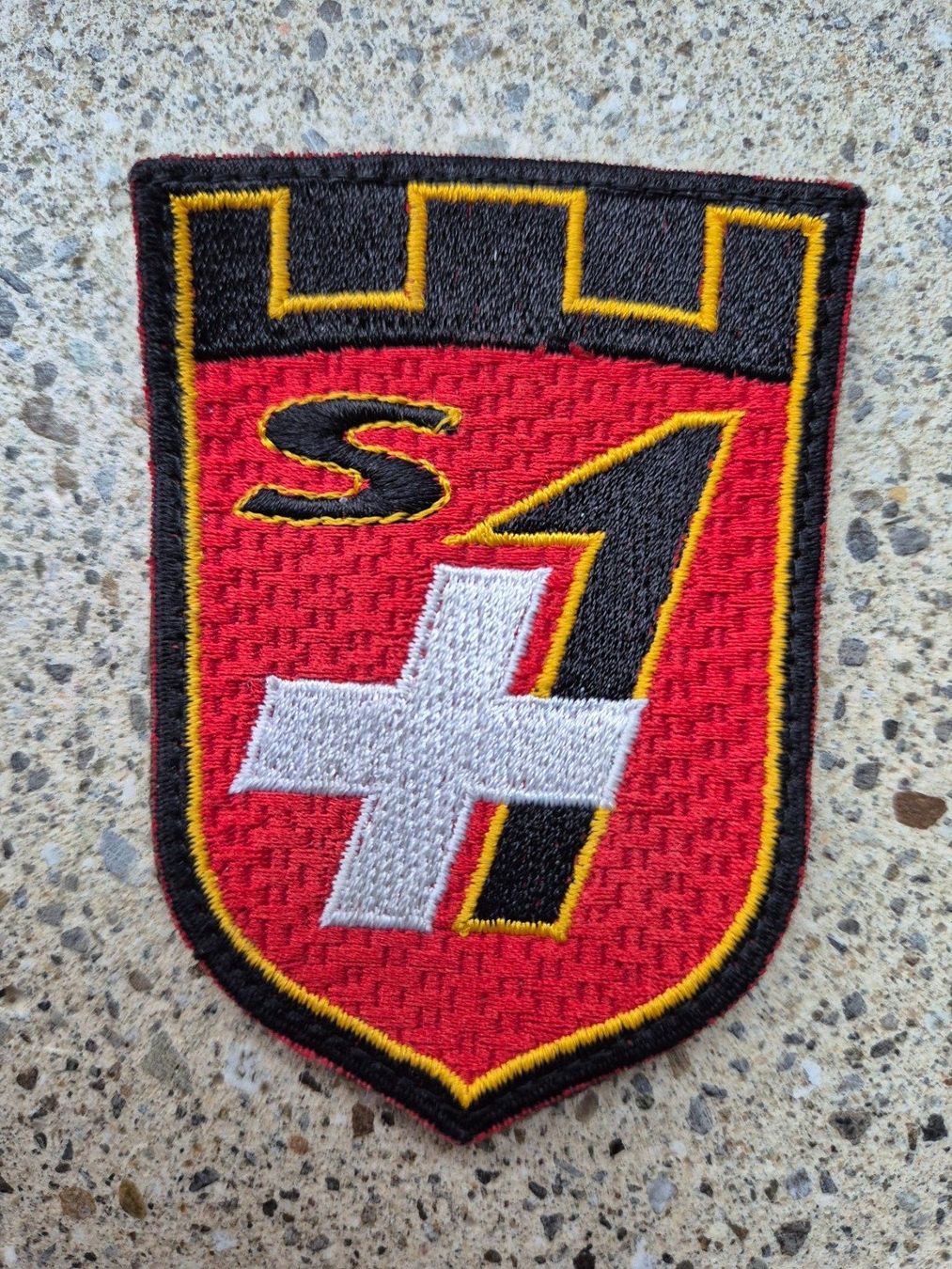 Schweizer Armee Placchette & Badge: *** Badge S1 mit klett *** – Nuovo e nell'imballaggio originale da Riedholz venduto da fr_sIruP