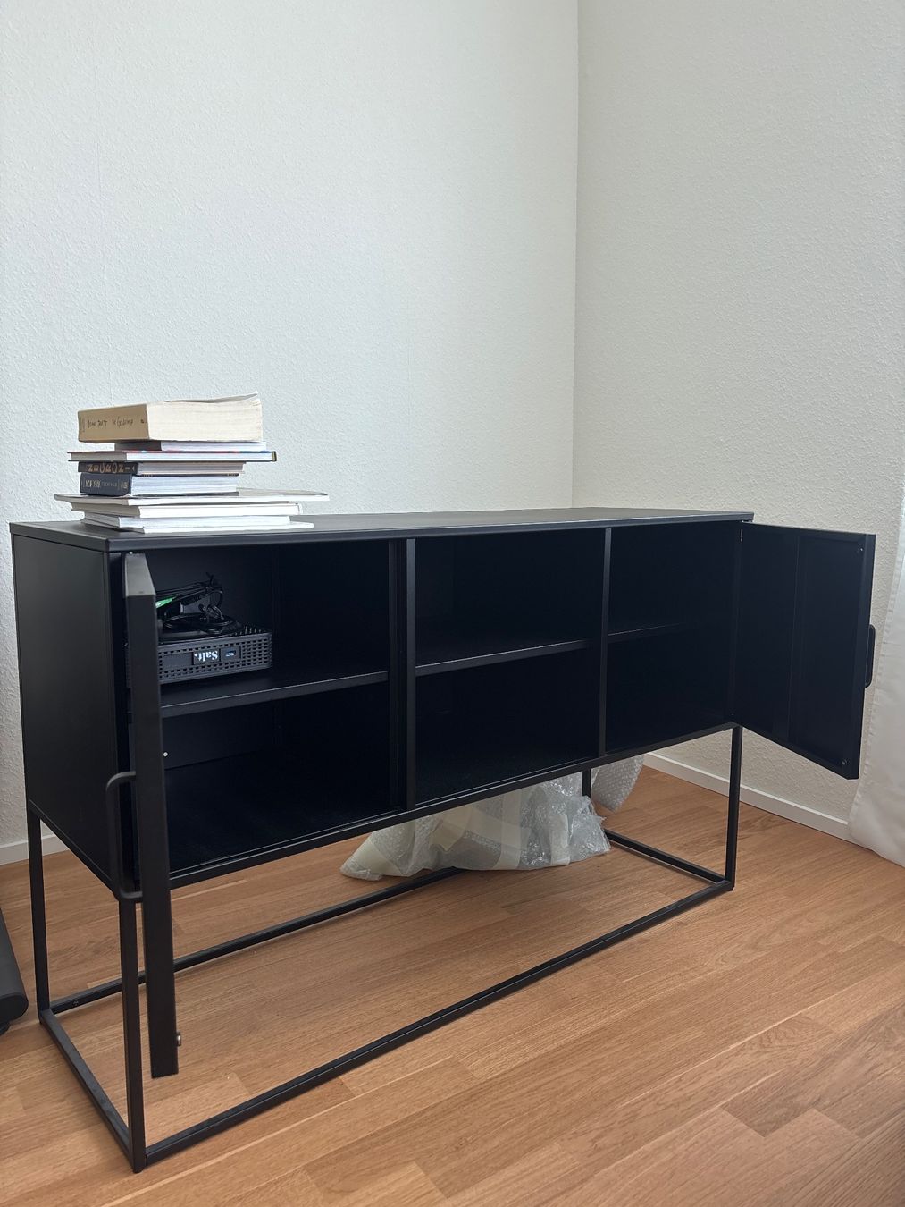 Livique Cassettiere: Modernes Sideboard Metall - L120 B40 H75 – Usato da Zürich venduto da dar_25rl 2