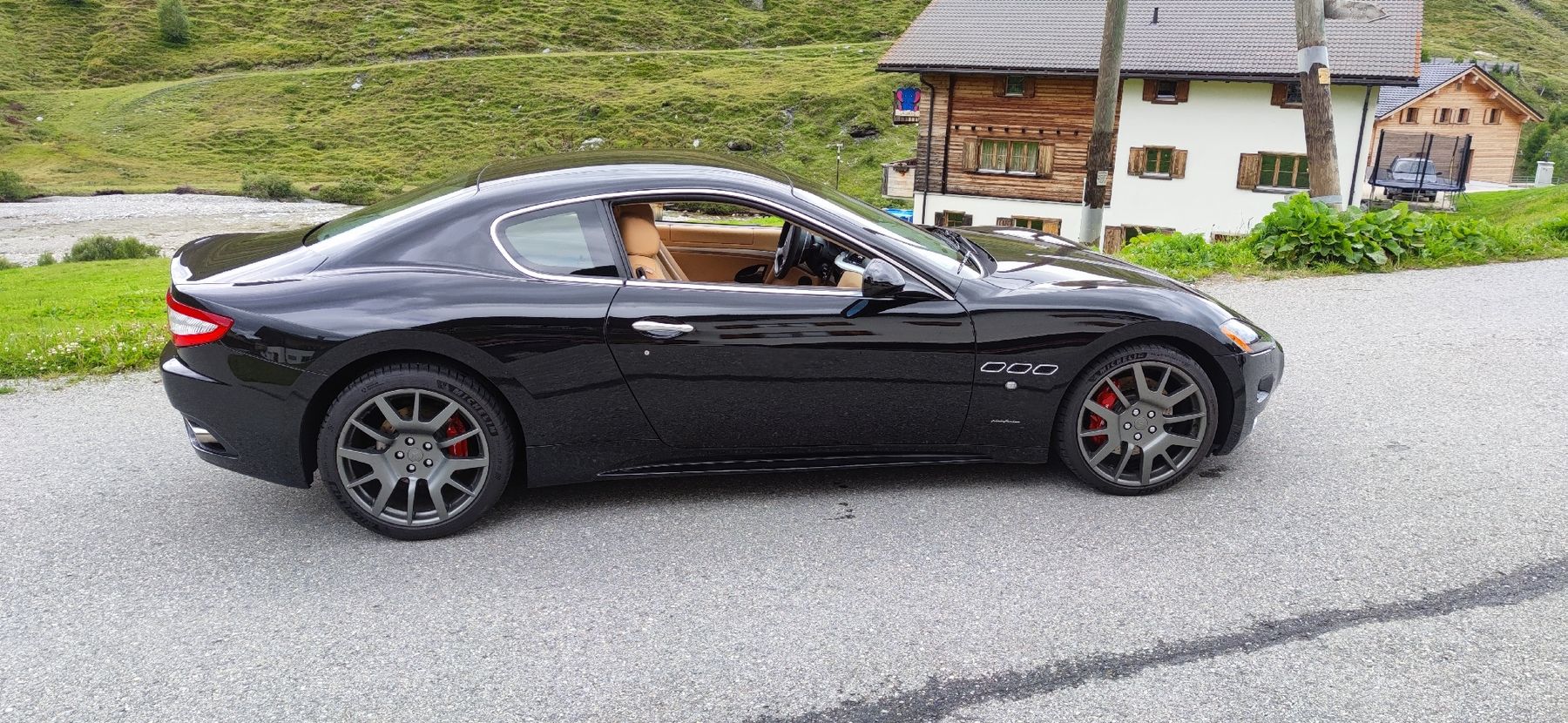 Maserati Granturismo S Black Mamba Traumauto frische MFK (Gebraucht) in ...