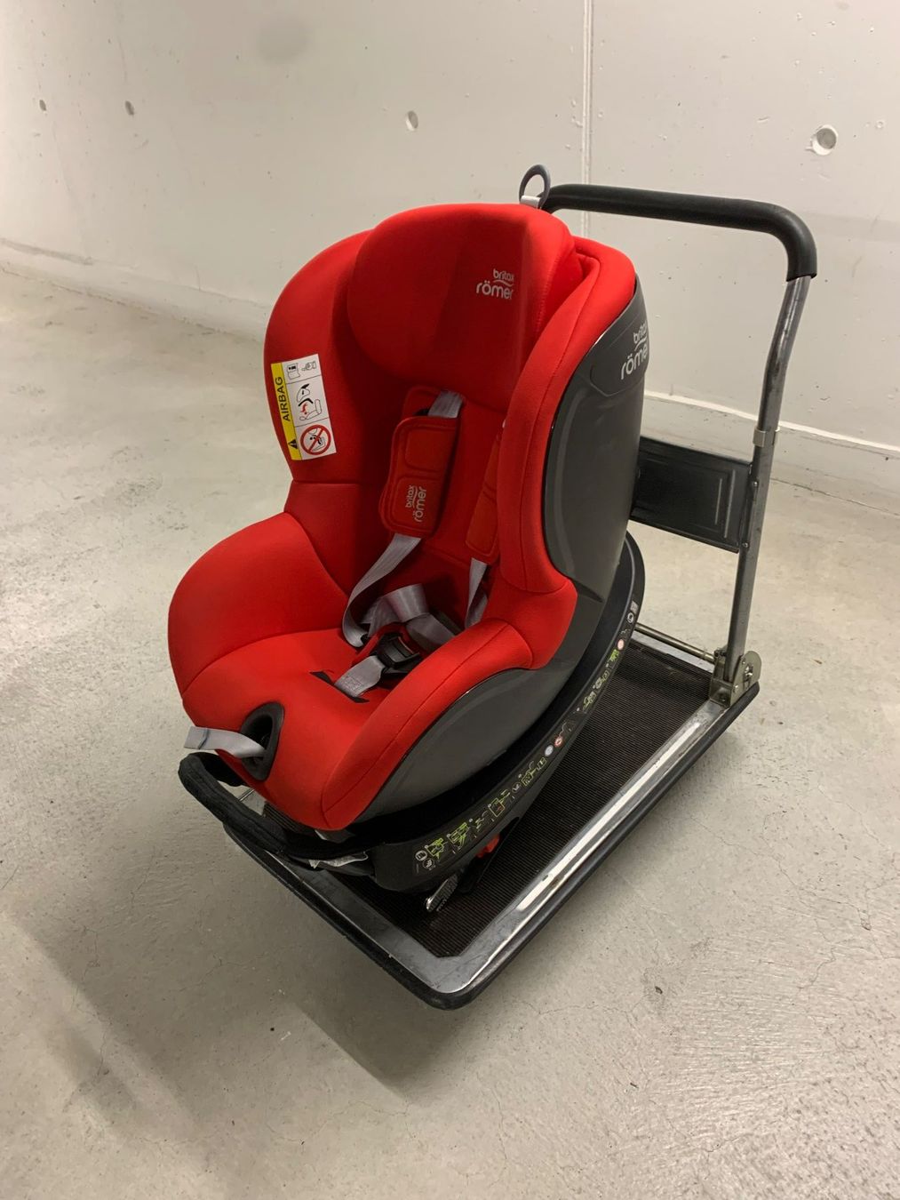Britax Römer Auto-Kindersitze: Kinder-Autositz Britax Römer Dualfix2 R – Gebraucht aus Bülach von Loredana13 5