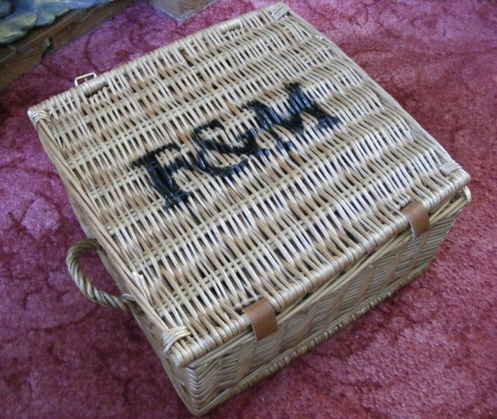 Sonstiges für Haushalt & Wohnen: Medium Fortnum Mason F&M Hamper Wicker Picnic Storage Basket – Neu (gemäss Beschreibung) aus Zürich von Vera_Ma