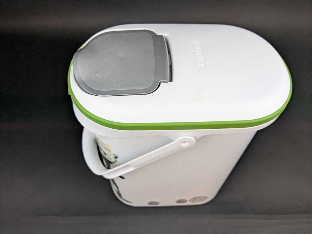 Behälter & Ähnliches: CURVER Futtercontainer Katze 10l – Gebraucht aus Thun von Restwert_Thun 2
