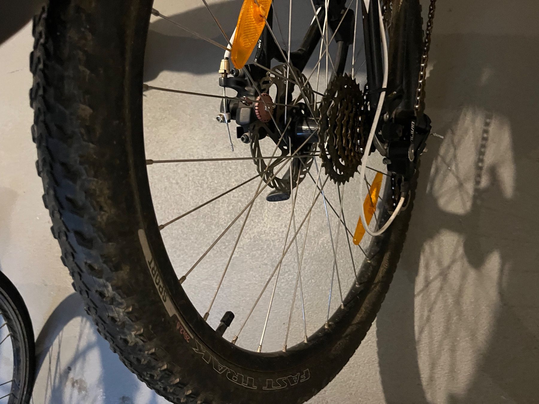 Specialized Velos: Specialized Hardrock 26" Mountain Bike – Gebraucht aus Zug von dzadvornov 3