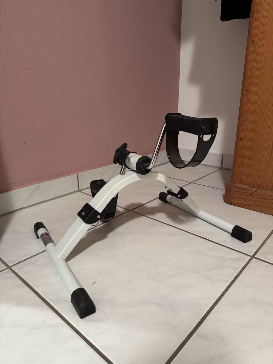 Hometrainer: Velo – Neu (gemäss Beschreibung) aus Turgi von eiiinalem