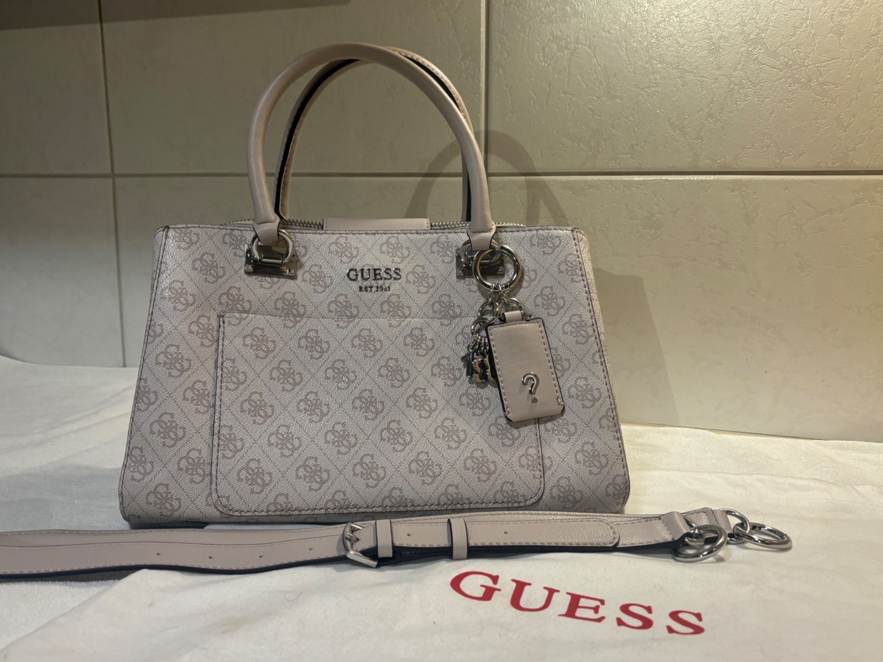 Guess Taschen für Damen: GUESS Tasche – Neu (gemäss Beschreibung) aus Steinen von FIN