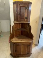 Meuble d'angle rustique en bois massif, très bon état!
