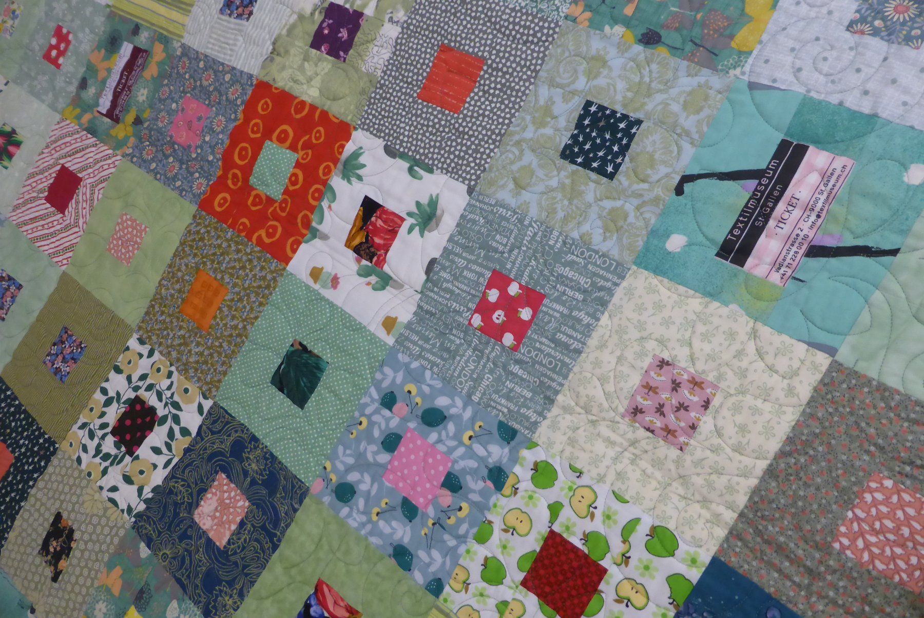 Coperte: Quilt - Patchwork - Tagesdecke 120 x 165 cm, neu – Nuovo (secondo la descrizione) da Brunnadern venduto da pinkfaden 4