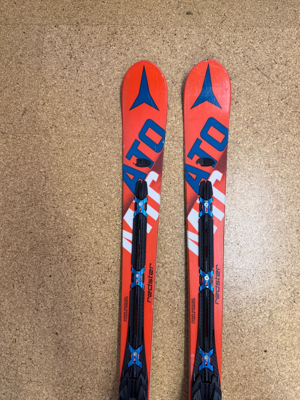 Atomic Skis: Atomic Redster XT Doubledeck 175 cm mit X12 Bindung – Gebraucht aus Gurmels von SwissShop21 1