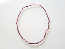 Joli collier ancien en argent 925 avec perles grenat 