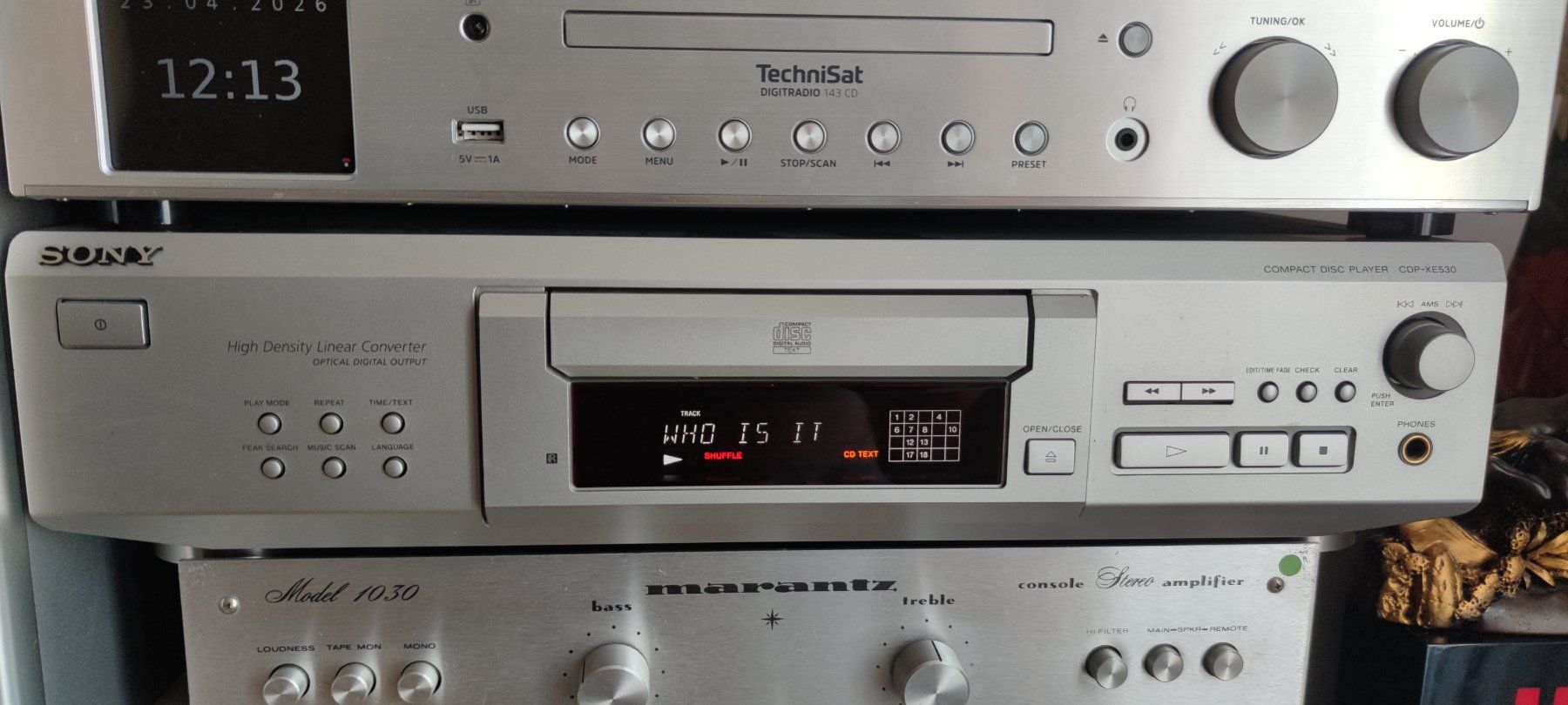 Sony Audio- & Mediensysteme: Sony CDP-XE 530 CD-Player mit CD-TEXT silber – Gebraucht aus Meggen von Malecifent