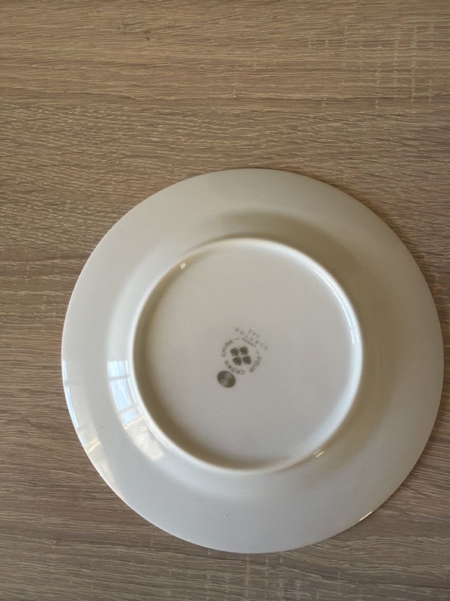 Assiettes: Kensington Teller, blauer Blumenrand, silberner Rand, Dinner – D'occasion à Baden par bor_7zlc 1