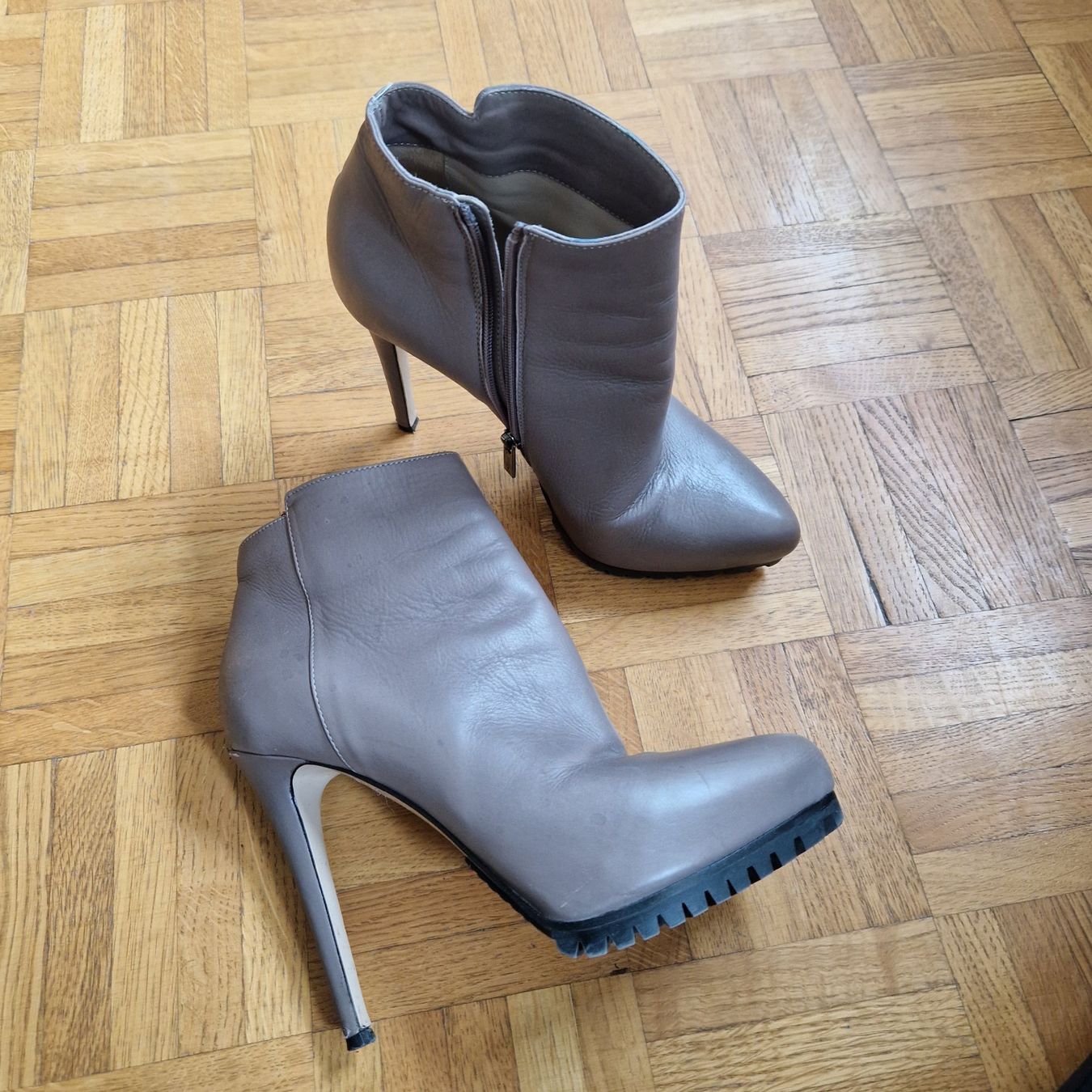 Damenschuhe: Bottines cuir Le Silla taupe 36 – Gebraucht aus Onex von AF. 4