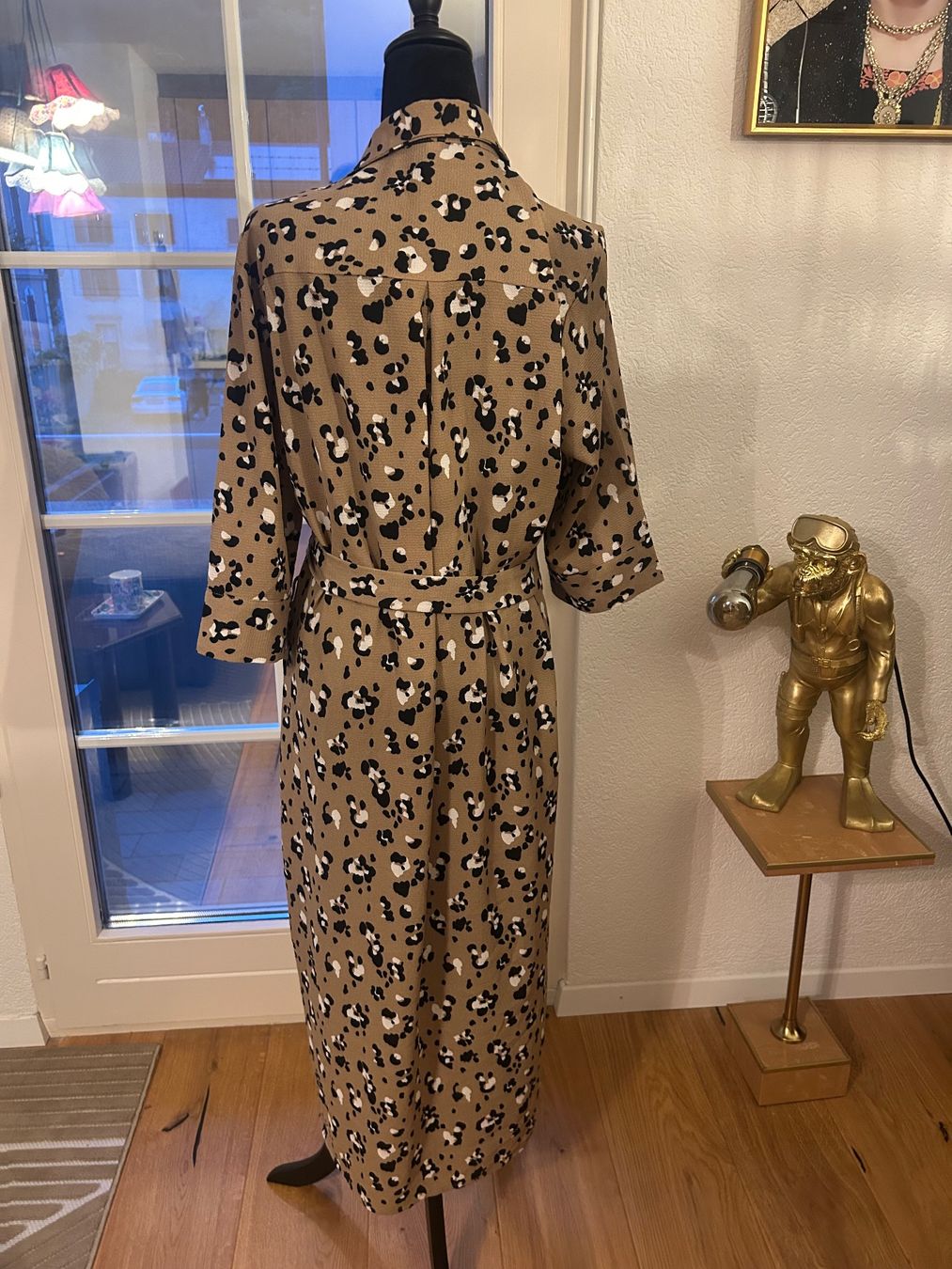 Only Vestiti: Only robe imprimé animalier – Usato da Val-d'Illiez venduto da Dombou 2