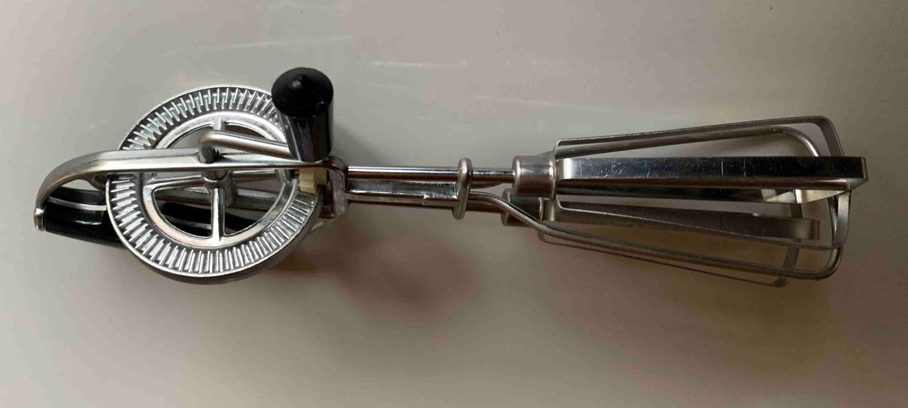 Elettrodomestici da cucina: Alter Handmixer Handruehrgeraet Schneebesen – Usato da Goldau venduto da Balkonia09