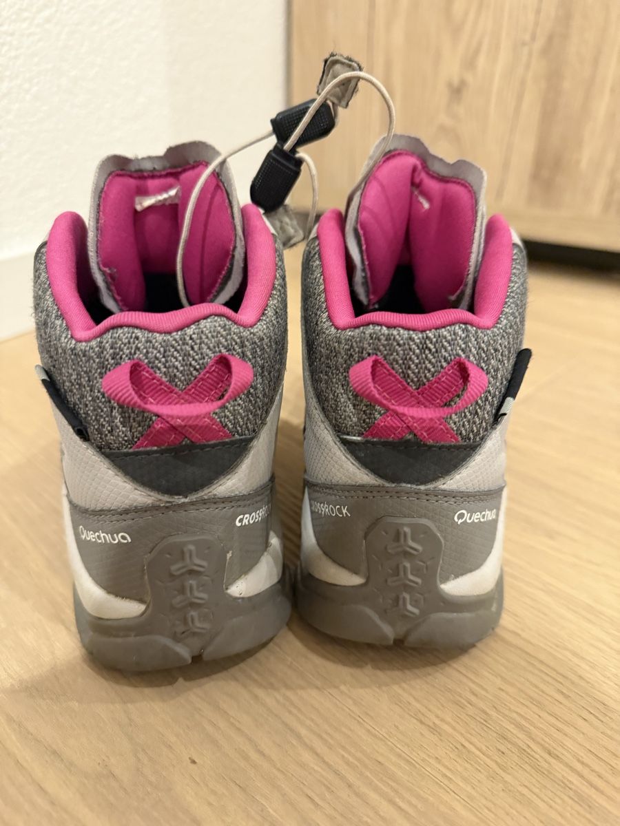 Decathlon Scarpe per ragazze: Quechua Crossrock Wanderschuhe Gr.35 – Usato da Therwil venduto da srosselli 2