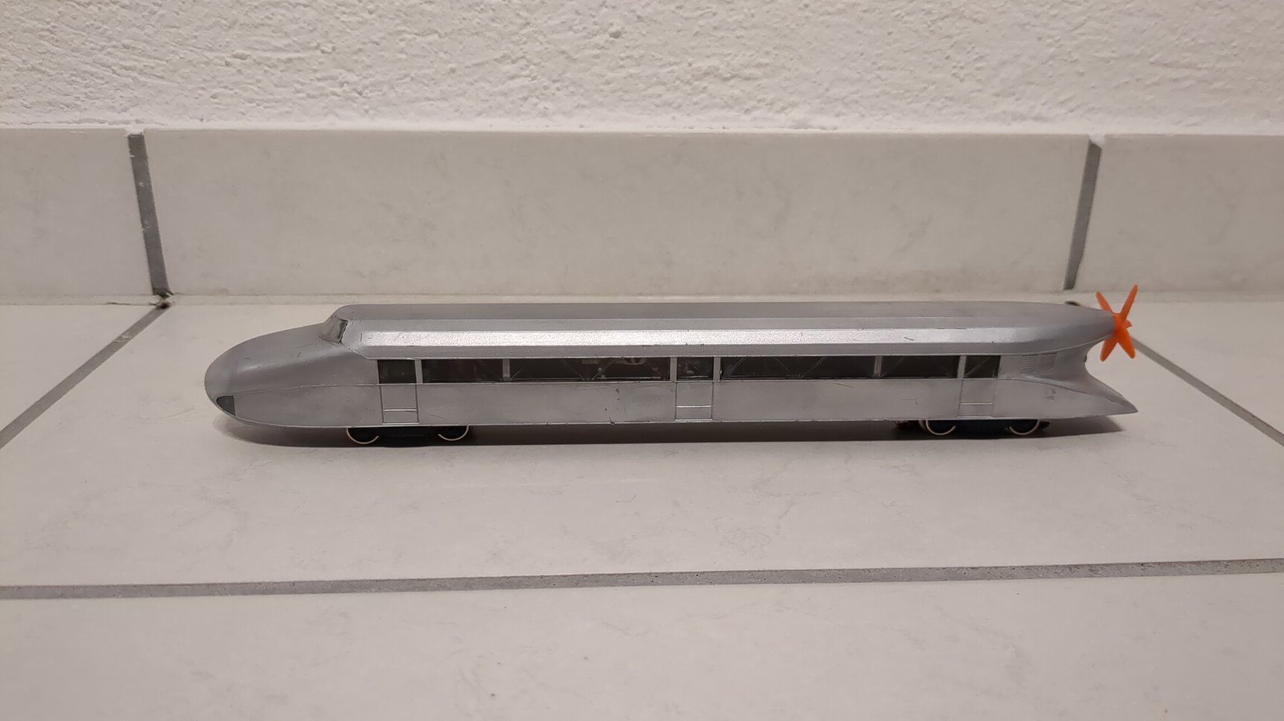 Märklin Modellini di ferrovie: Märklin H0 3077 Schienenzeppelin – Usato da Bourguillon venduto da sellerfromthenet 3
