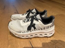On Cloudmonster Laufschuhe