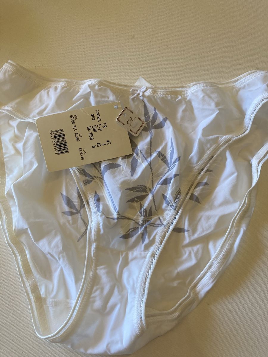 Altra biancheria intima: Slip neuf taille 40 – Nuovo e nell'imballaggio originale da Orbe venduto da Jade333