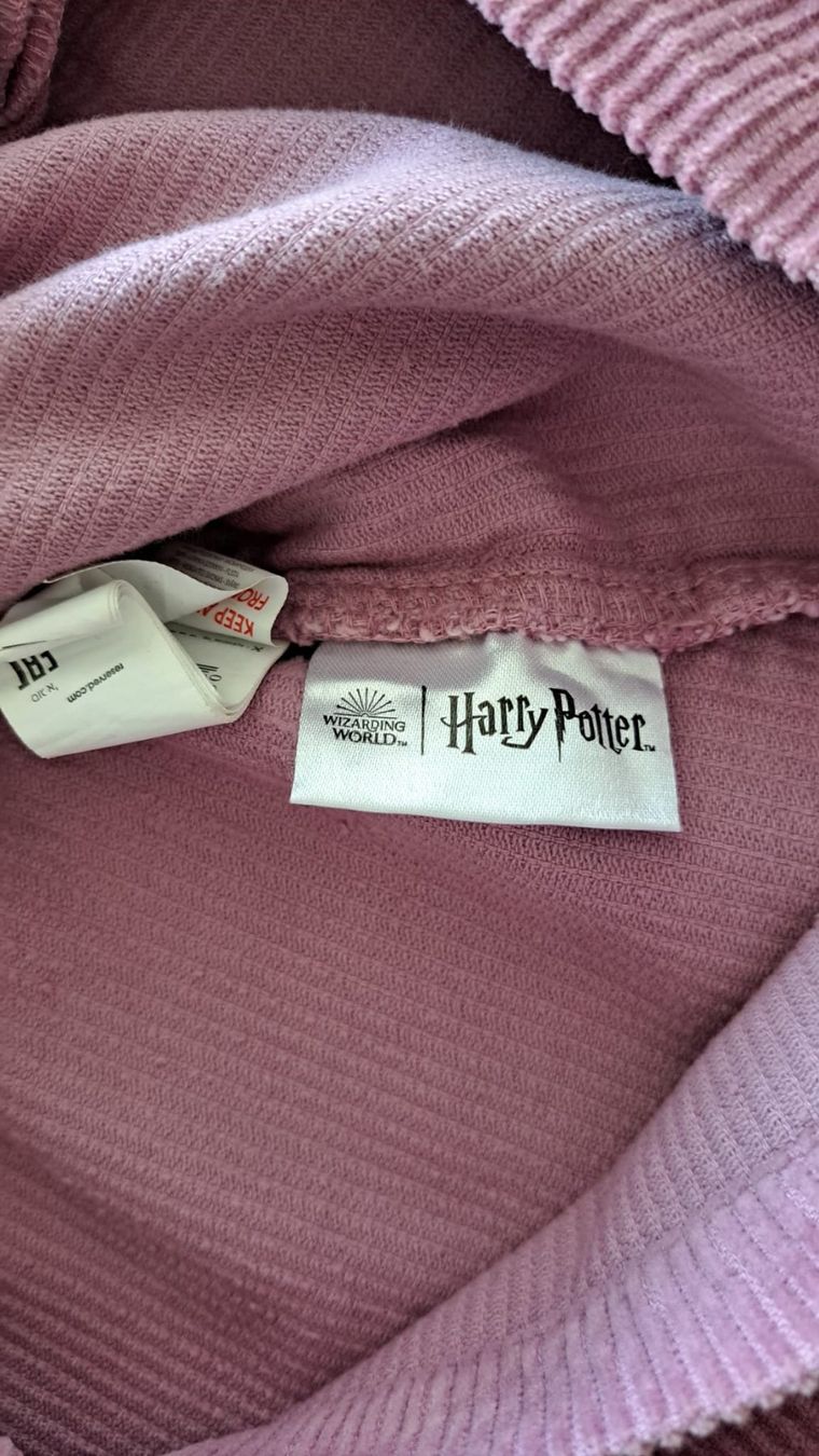 Kleiderpakete & -sets: Rock und Strickbluse von Reserved, Harry Potter, Gr. 140 – Gebraucht aus Massagno von Michaela.F 5