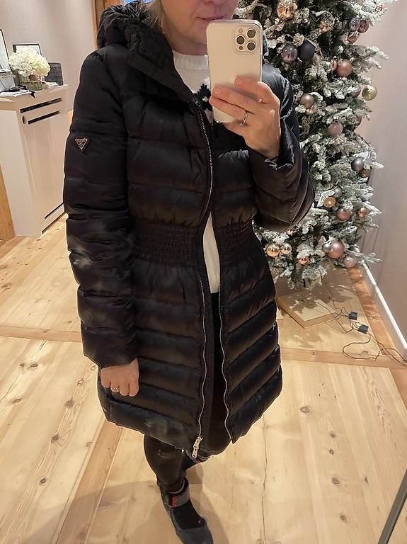 Prada Giacche: Prada Winterjacke – Usato da Wädenswil venduto da Cocomagi 1