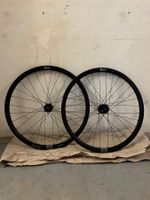 Rose Thirty Disc Laufradsatz schwarz wie neu mit Nabendynamo