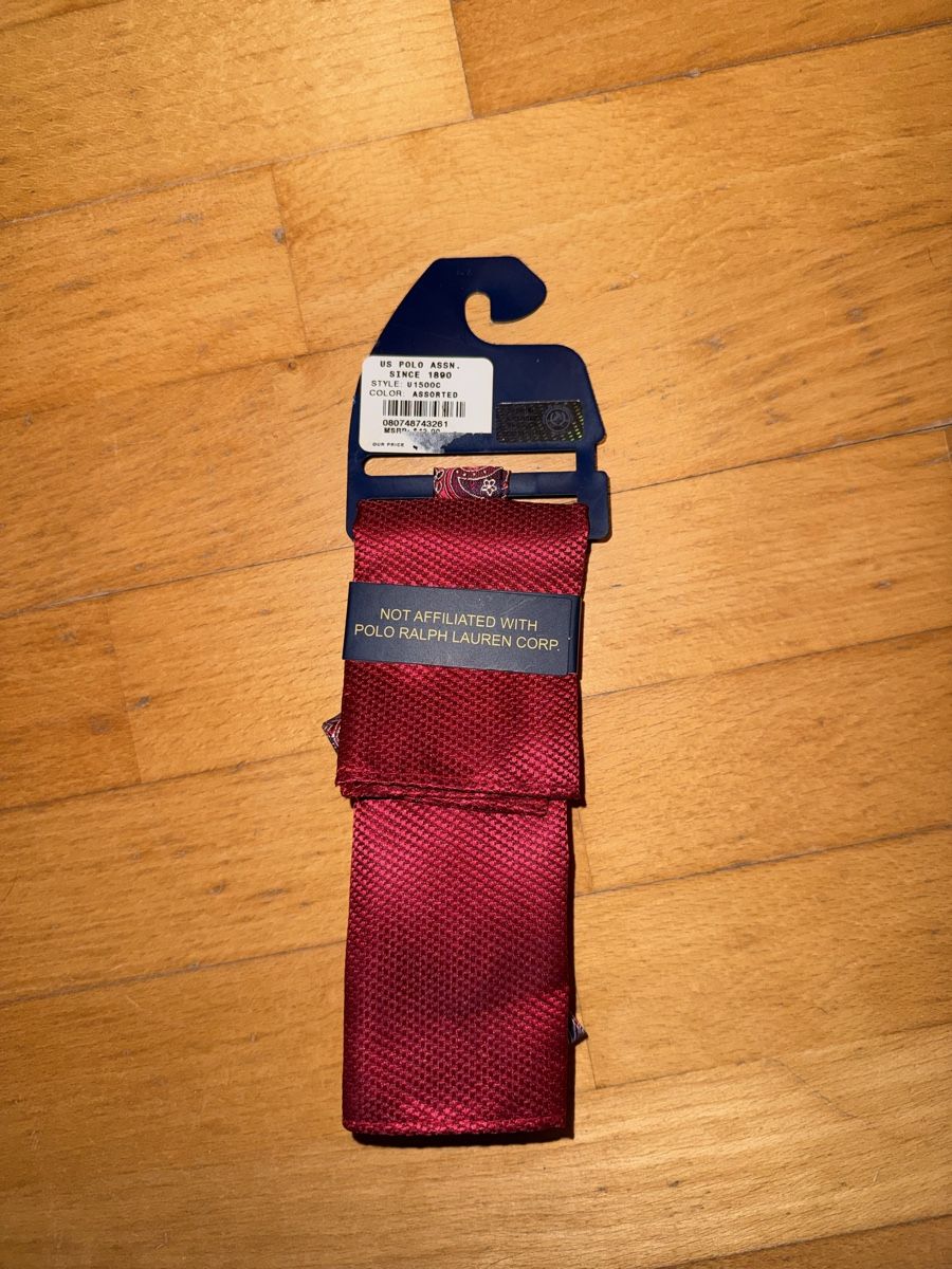 Ralph Lauren Cravatte: U.S. Polo Assn. Red Tie & Pocket Square Set  – Nuovo e nell'imballaggio originale da Wavre venduto da bra_gl96 1
