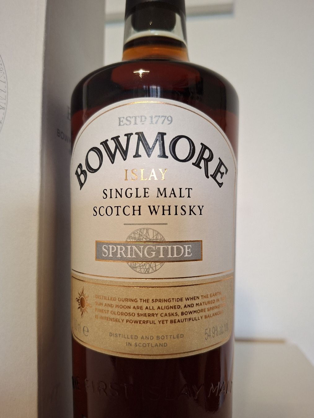 Bowmore Spiritueux: Bowmore Springtide Single Malt Scotch Whisky 54.9% – D'occasion à Kriens par Arthur73 1