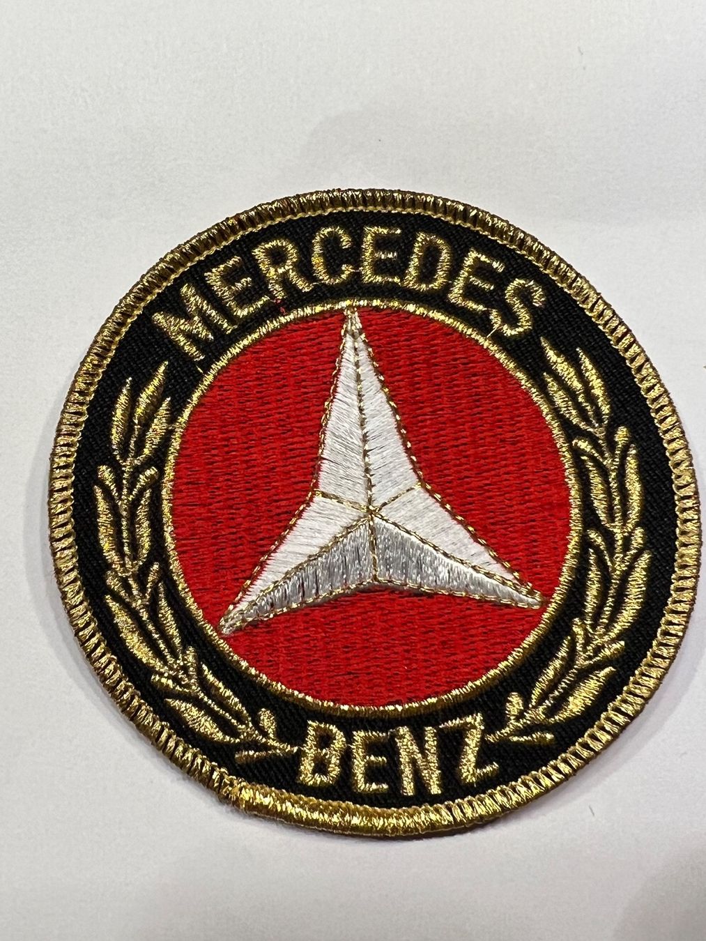 Insignes: Mercedes Benz Gold Patche – Neuf (Voir description) à Basel par TOMFAN