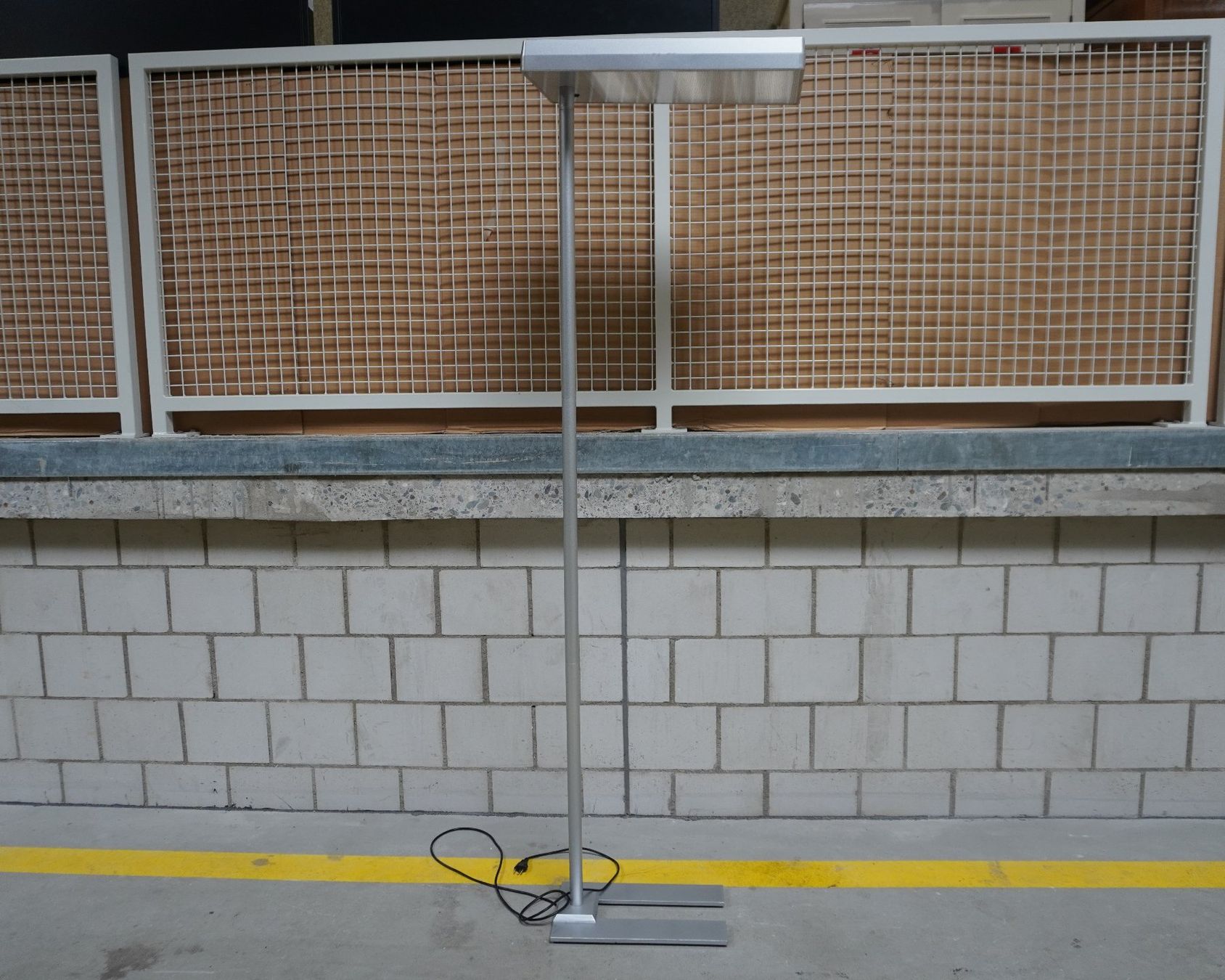 Lampade: Led Stehlampen Hansa MA176 – Usato da Basel venduto da B.W.B. 2