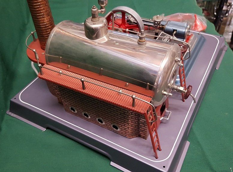 Wilesco Modellbausätze & Standmodelle: Machine à vapeur Wilesco – Gebraucht aus cudrefin von  1